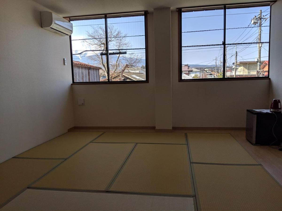 街のホテル 富士吉田市 エクステリア 写真